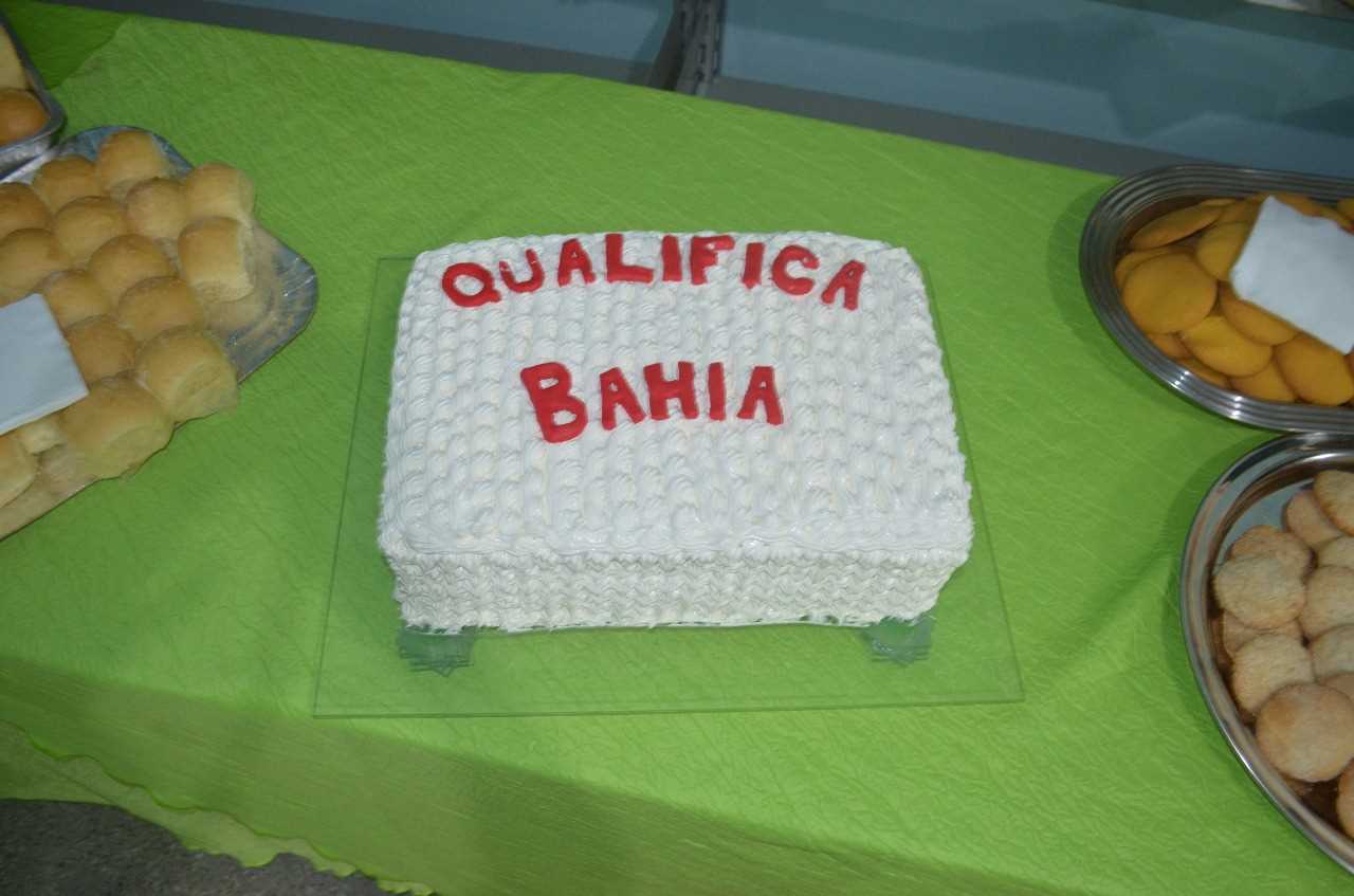 Prefeitura de Camacã entrega Certificado a Concluintes do Curso de Corte de Costura